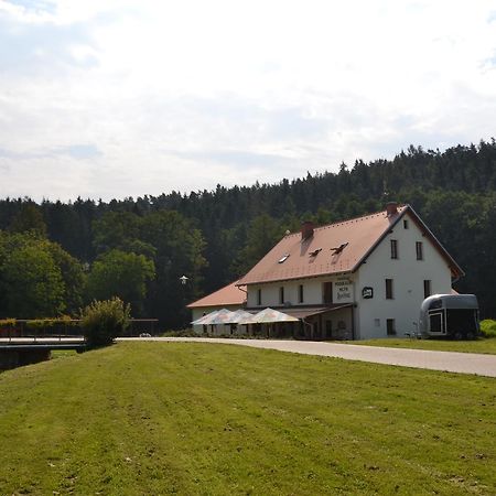 Podskalni Mlyn 호텔 Ostopovice 외부 사진
